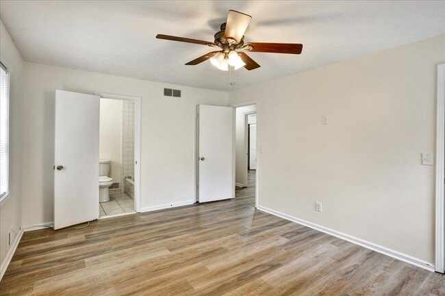 Building Photo - 1812 Wiggins Cir SW
