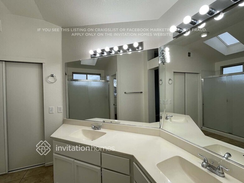 Building Photo - 8622 Aspen Ridge Ct