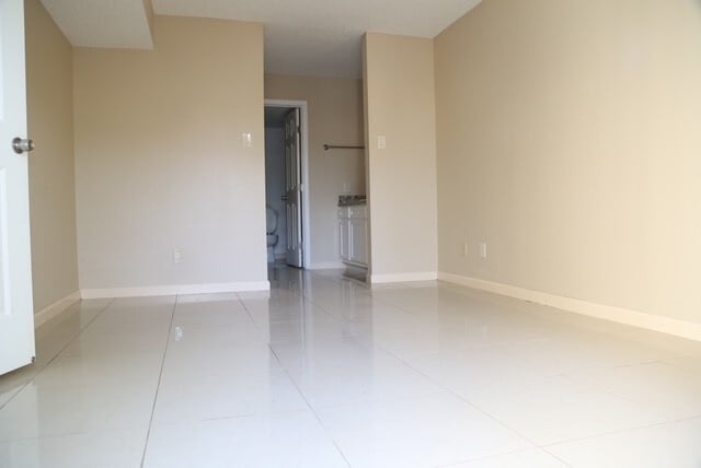 Building Photo - 200 Pecan Dr