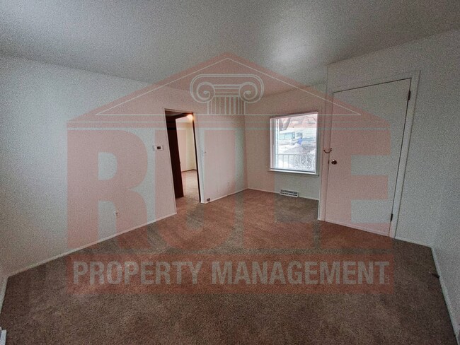 Building Photo - 512 E Atlantic St