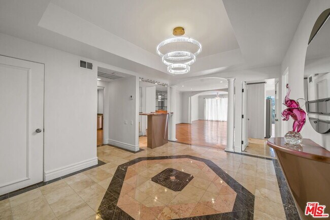 Building Photo - 1210 Kings Rd