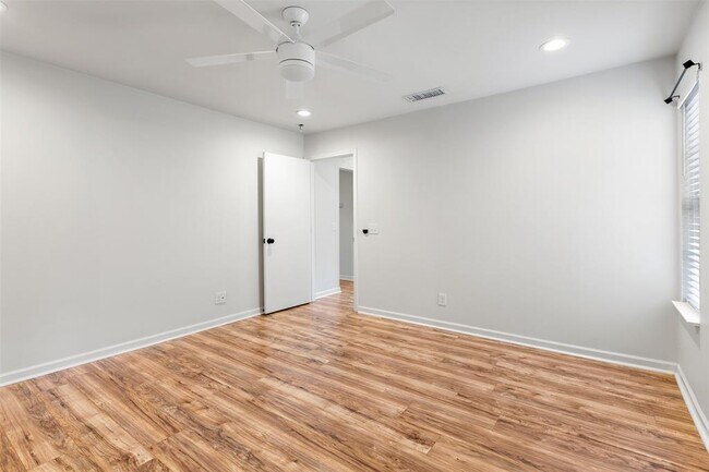 Building Photo - 11704 Natrona Dr