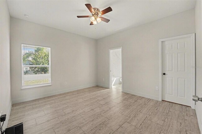 Building Photo - 707 Leopard Ct