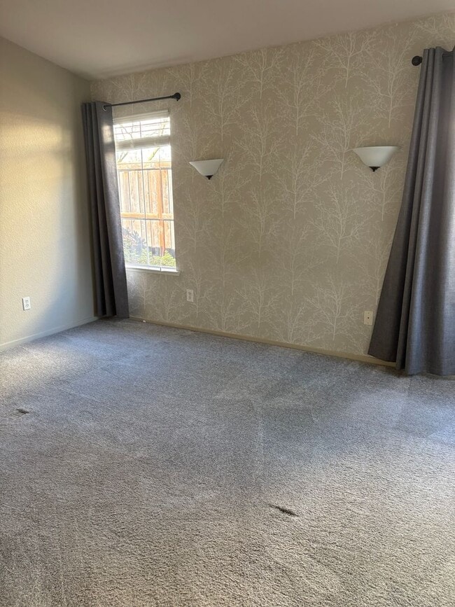 Building Photo - 1801 Foxboro St