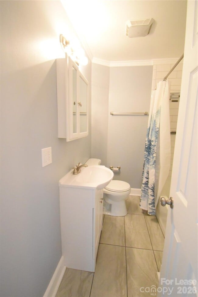 Building Photo - 508 E Webb St