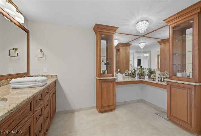 Building Photo - 7515 Pelican Bay Blvd
