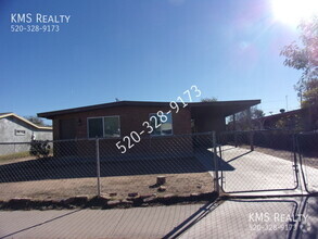 Building Photo - 3 Bed / 2 Bath - (OWNER/AGENT)