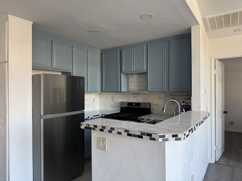 Building Photo - 51 Via Prado