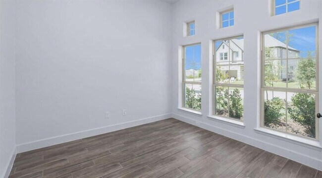 Building Photo - 535 Oakview Bend Dr