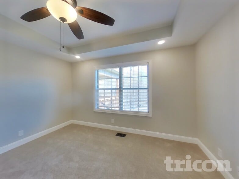 Building Photo - 2945 Lancelot Ln