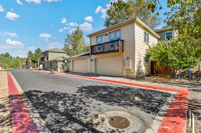 Building Photo - 1378 E Hatcher Dr