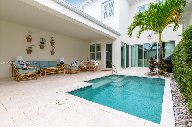 Building Photo - 11261 SE Blair Ln