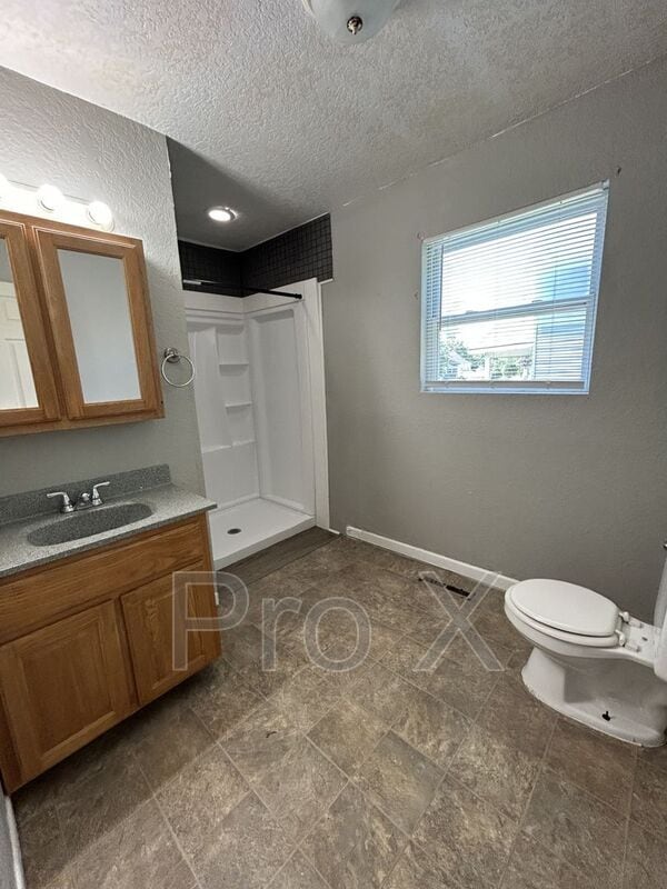 Building Photo - 205 E Kansas St