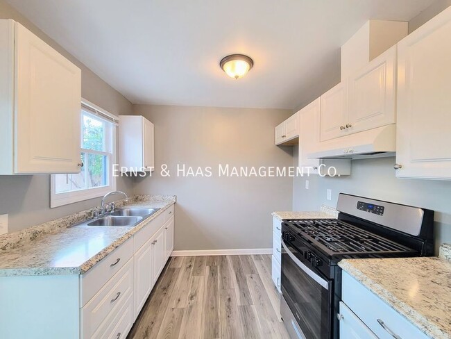 Building Photo - 13414 Lynne Dr