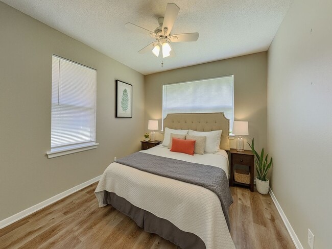 Building Photo - Remodeled 3BR/1.5BA Home with Garage, Spacious Layout & Modern Upgrades