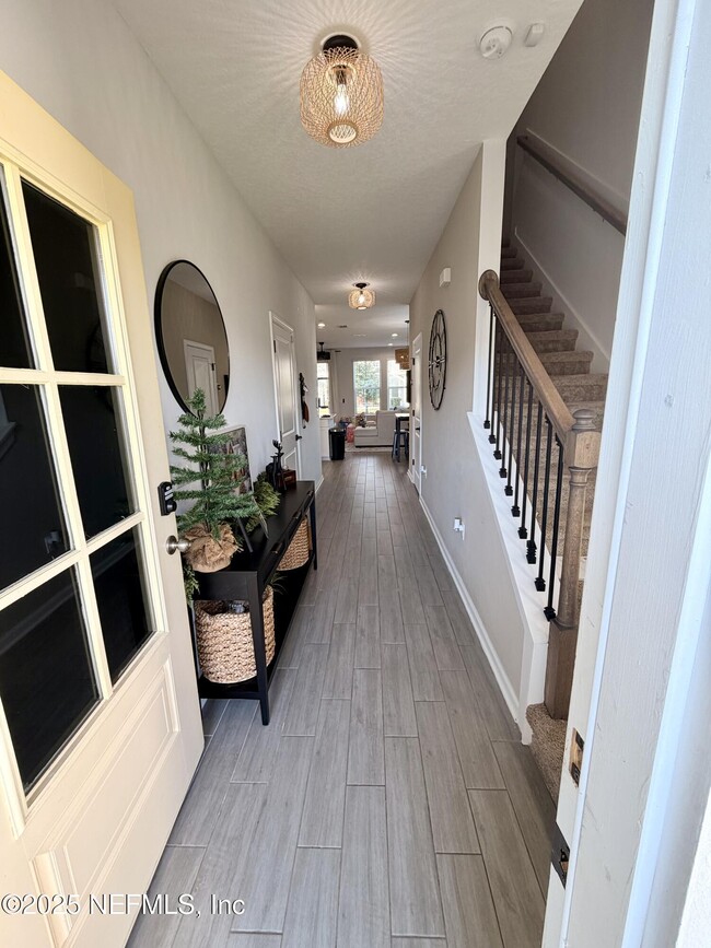 Building Photo - 293 Pine Bluff Dr