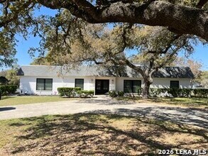 Building Photo - 9219 Garden Ridge Dr
