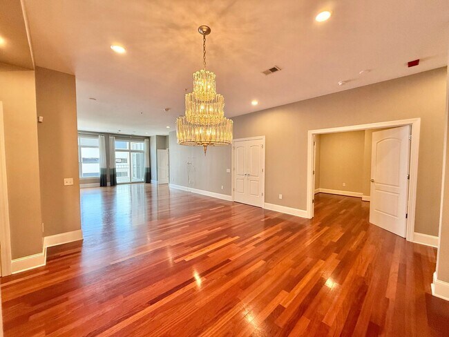 Primary Photo - Luxurious Downtown Raleigh Condo with High...