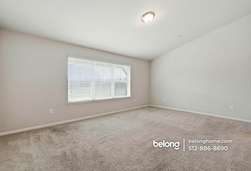 Building Photo - 516 E Slaughter Ln