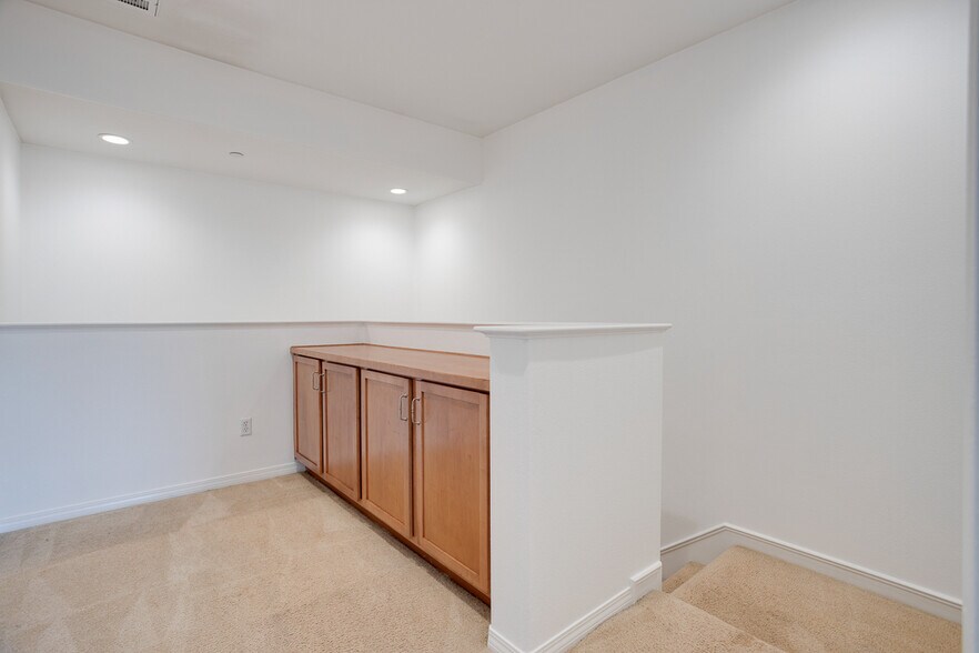 Building Photo - 28566 Herrera St