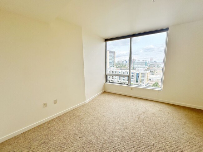 Building Photo - Spacious, open-concept 1-bedroom 7th floor condo in the South Waterfront District.