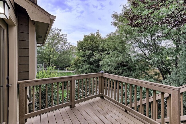 Building Photo - Light-Filled Living in a Peaceful Fort Collins Neighborhood