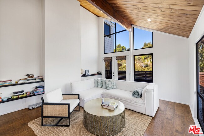 Building Photo - 29127 Triunfo Dr