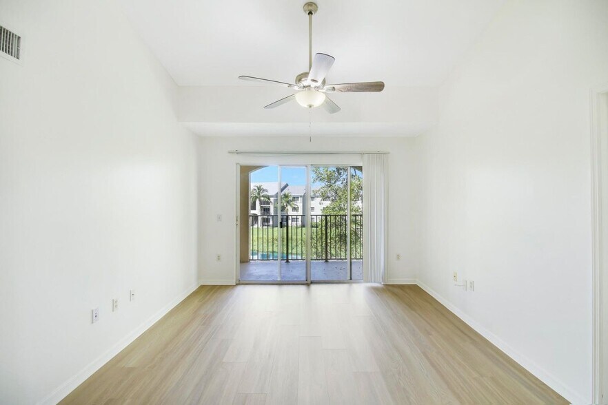 Building Photo - 4151 San Marino Blvd