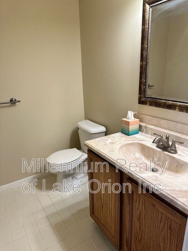 Building Photo - 3189 Silverbrook Dr