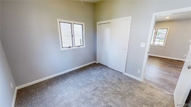 Building Photo - 222 Dupont Ave