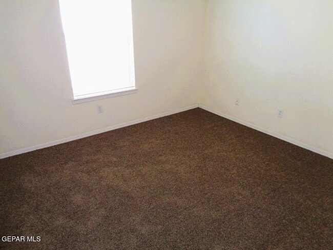 Building Photo - 3033 Tierra Polar Dr