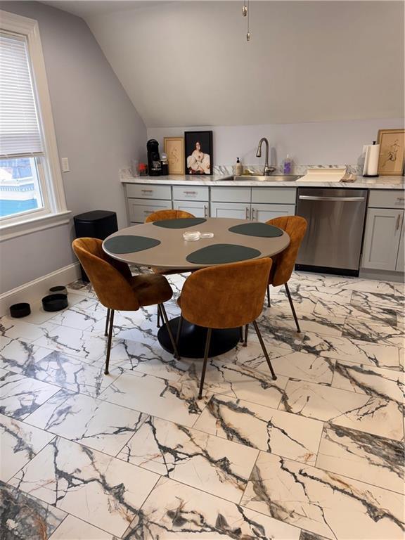 Building Photo - 93 Chapin Ave