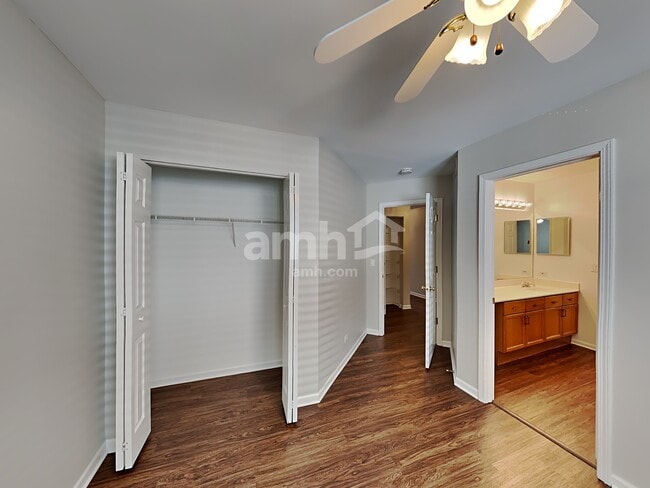 Building Photo - 3131 Melbourne Ln