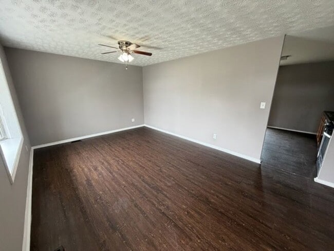 Building Photo - 3212 Kimberly Dr