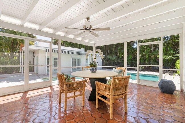 Building Photo - 3020 Vincent Rd