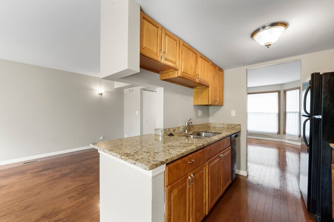 Building Photo - 1301 Seabury Cir
