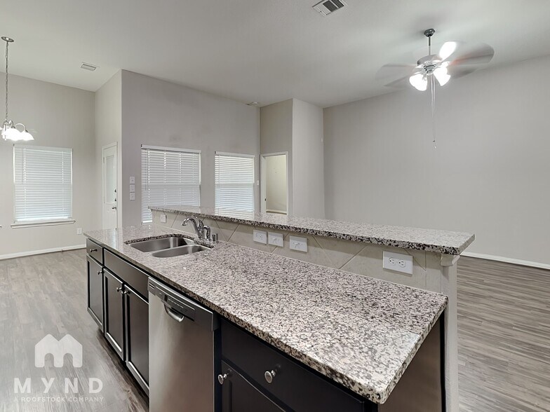 Building Photo - 2527 Holly Laurel Mnr