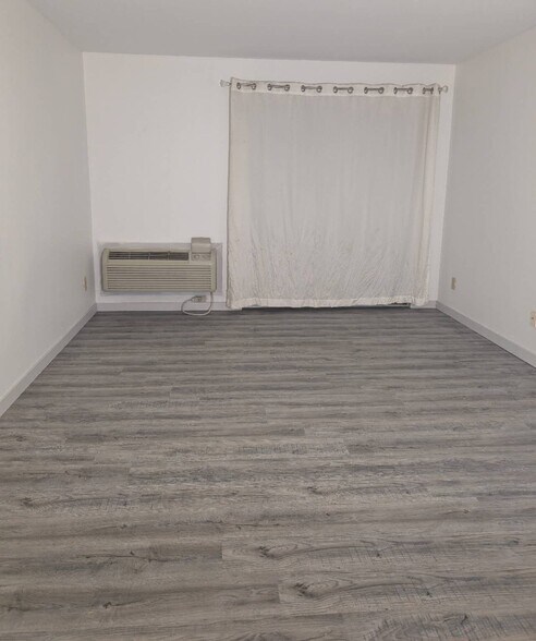 Building Photo - 1144 Morraine View Dr
