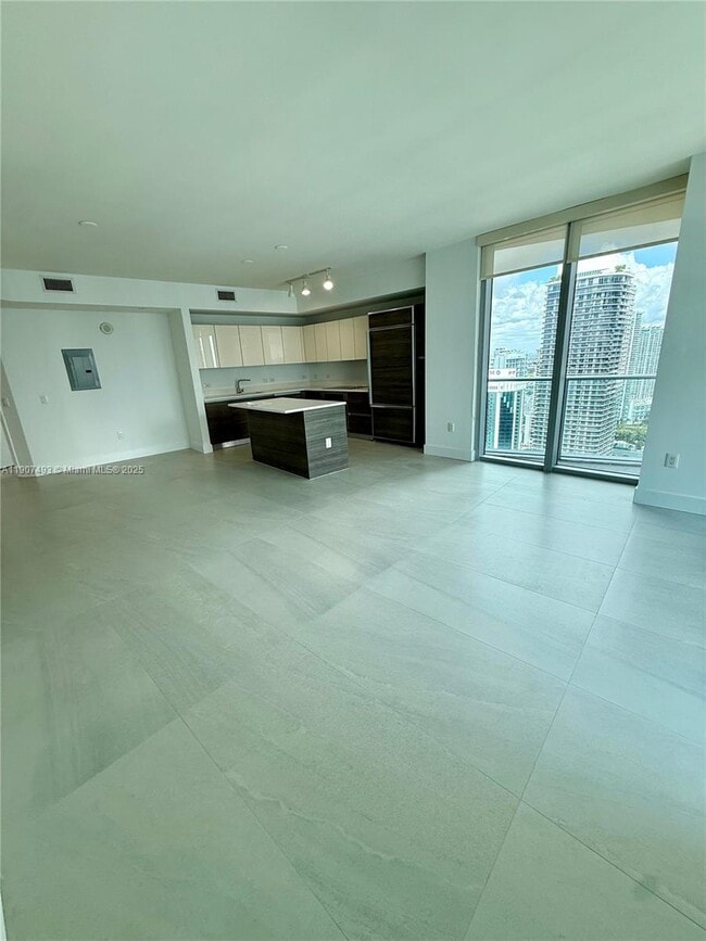 Building Photo - 1100 S Miami Ave