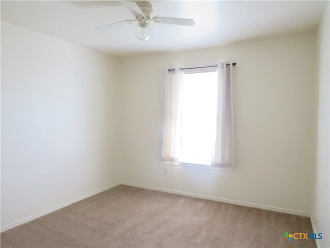 Building Photo - 2501 Westwood Dr