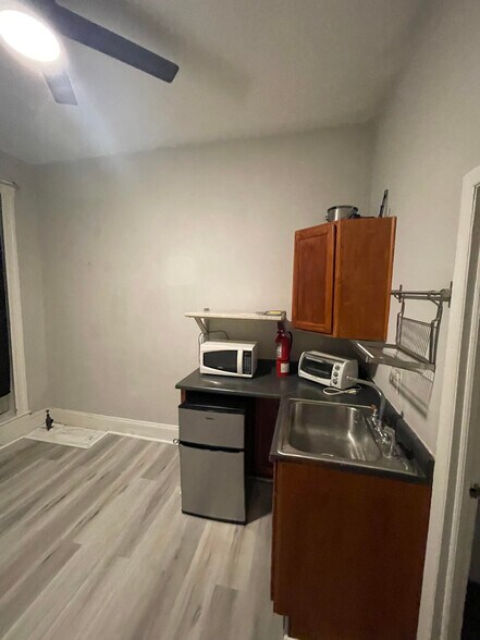 Building Photo - 2841 N Calvert St