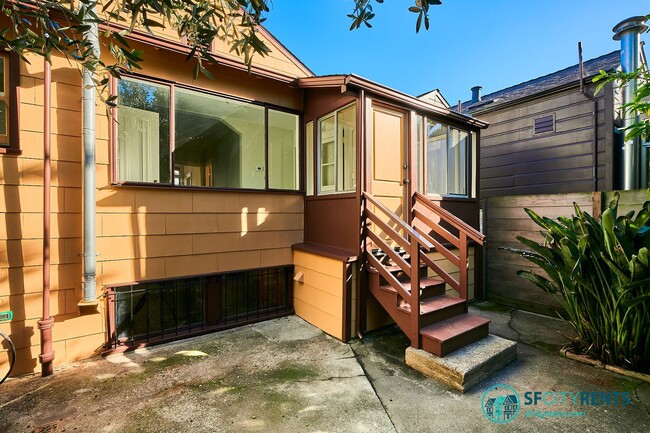 Building Photo - Castro: Single Family Home in the Heart of the Castro w/ Yard & Garage