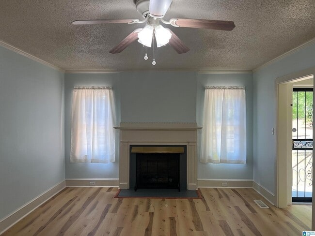 Building Photo - 605 North St E