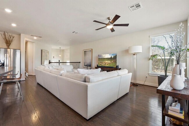 Building Photo - 7505 Belfair Ter