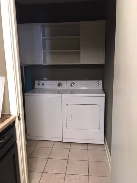 Building Photo - 31 E. Center RES