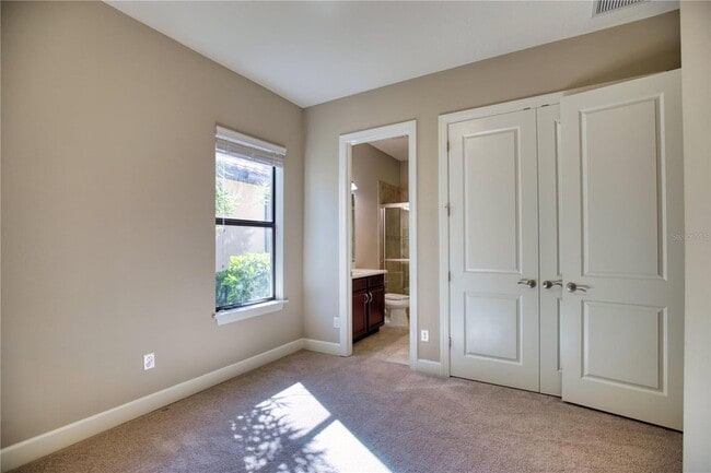 Building Photo - 5628 Semolino St