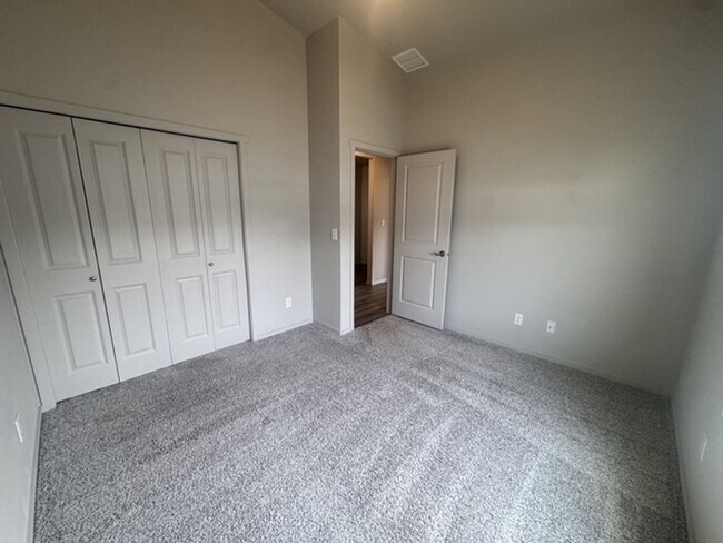 Building Photo - Luxury 4 Bed, 2 Bath Rancher in Spokane Valley!