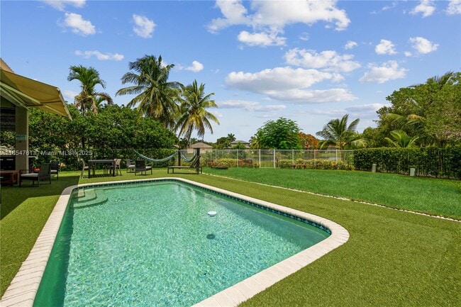 Building Photo - 4202 Sabal Ridge Cir