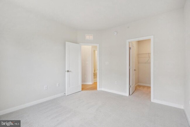 Building Photo - 7454 Backett Wood Ter