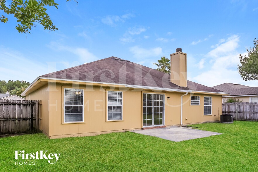 Building Photo - 12759 Bentwater Dr